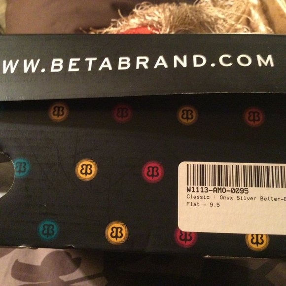 NEVER WORN Betabrand Onyx Silver Better Ballet Flat 9.5 - Picture 6 of 6
